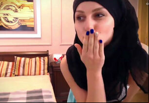 Bonny muslim webcam engrave